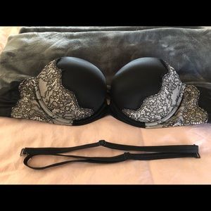 Victoria’s Secret 34 D gently used bra